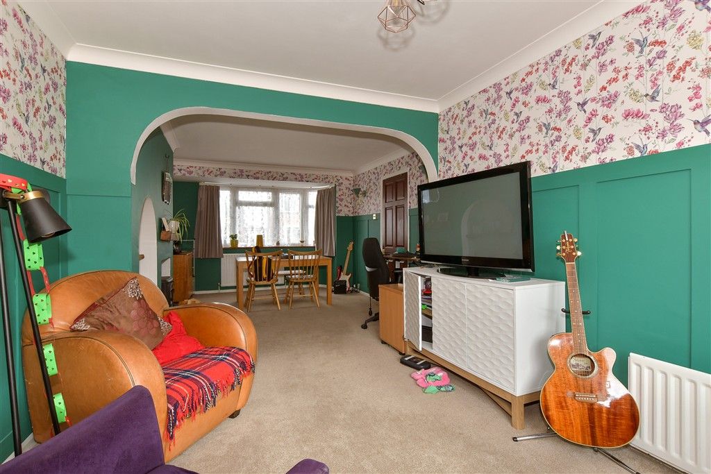 Property photo 3 of 11 Lounge/Diner