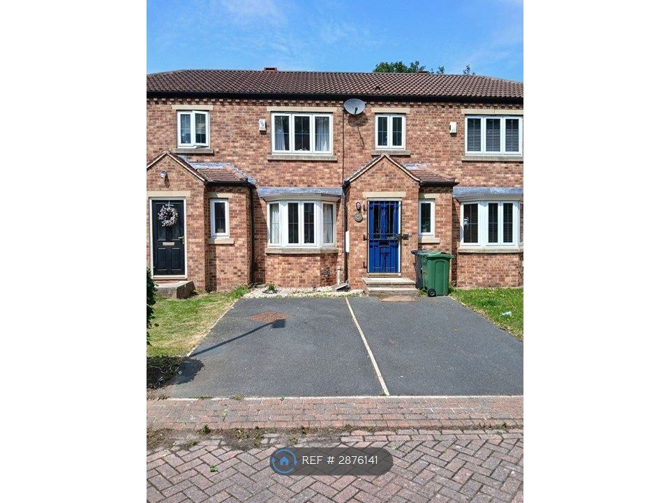 Property photo 2 of 21 House Front