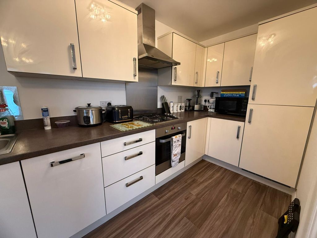 Property photo 2 of 10 Image