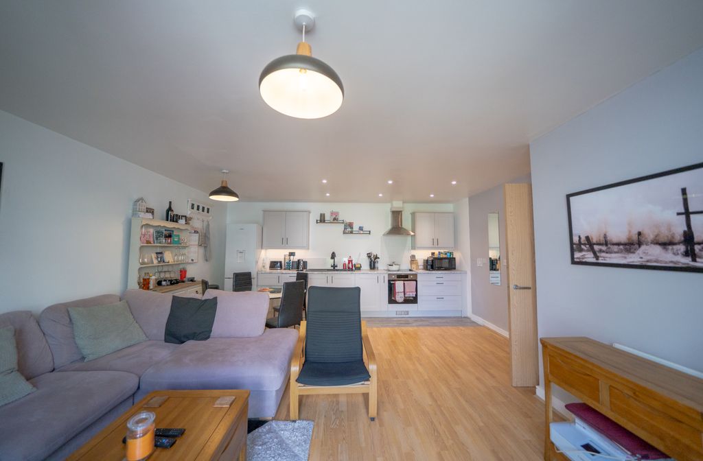 Property photo 1 of 11 Dsc00541-Hdr