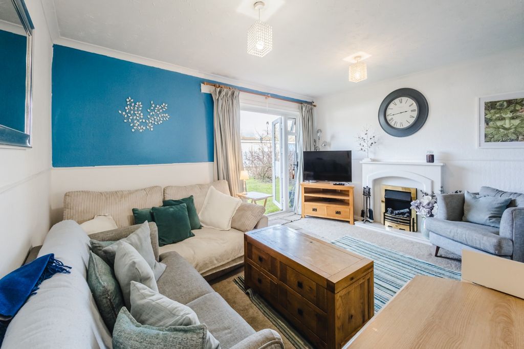 Property photo 2 of 20 3918926