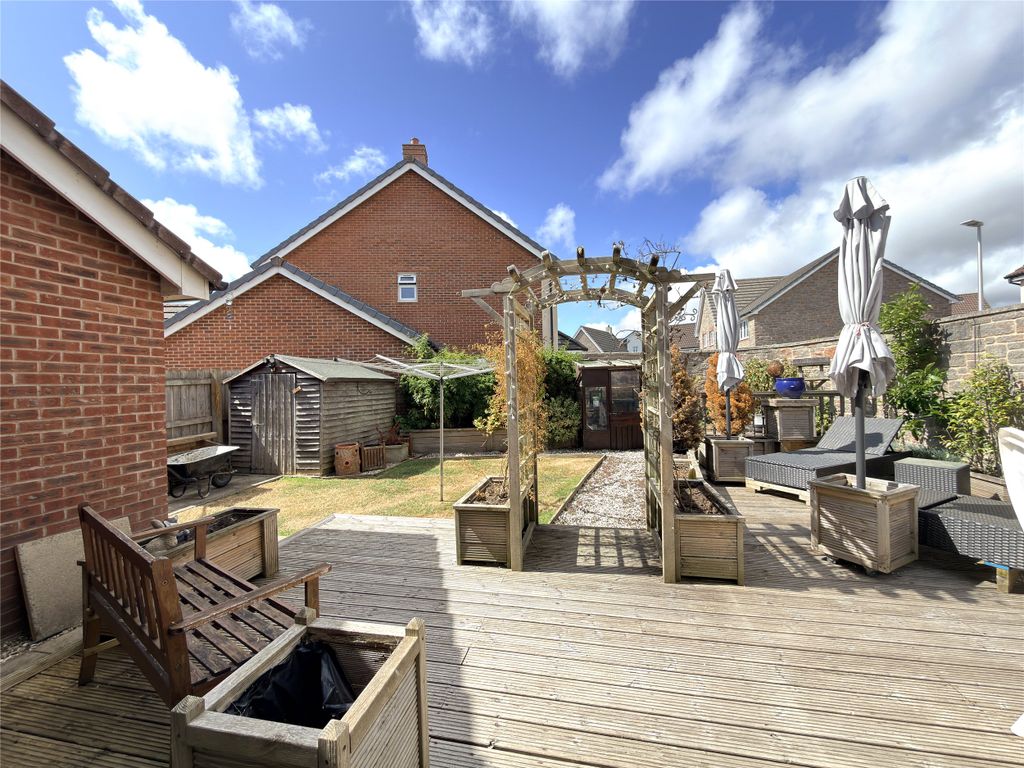 Property photo 2 of 14 Picture No. 27