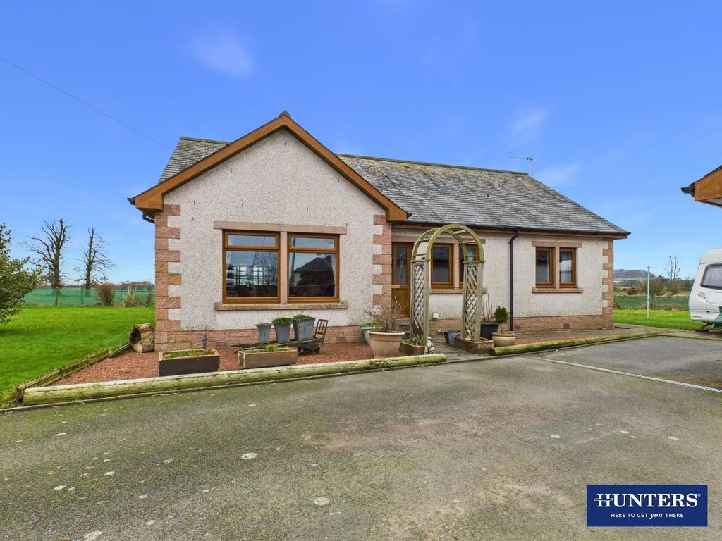 Property photo 1 of 29 Cam05424G0-Pr0099-Still029.Jpg