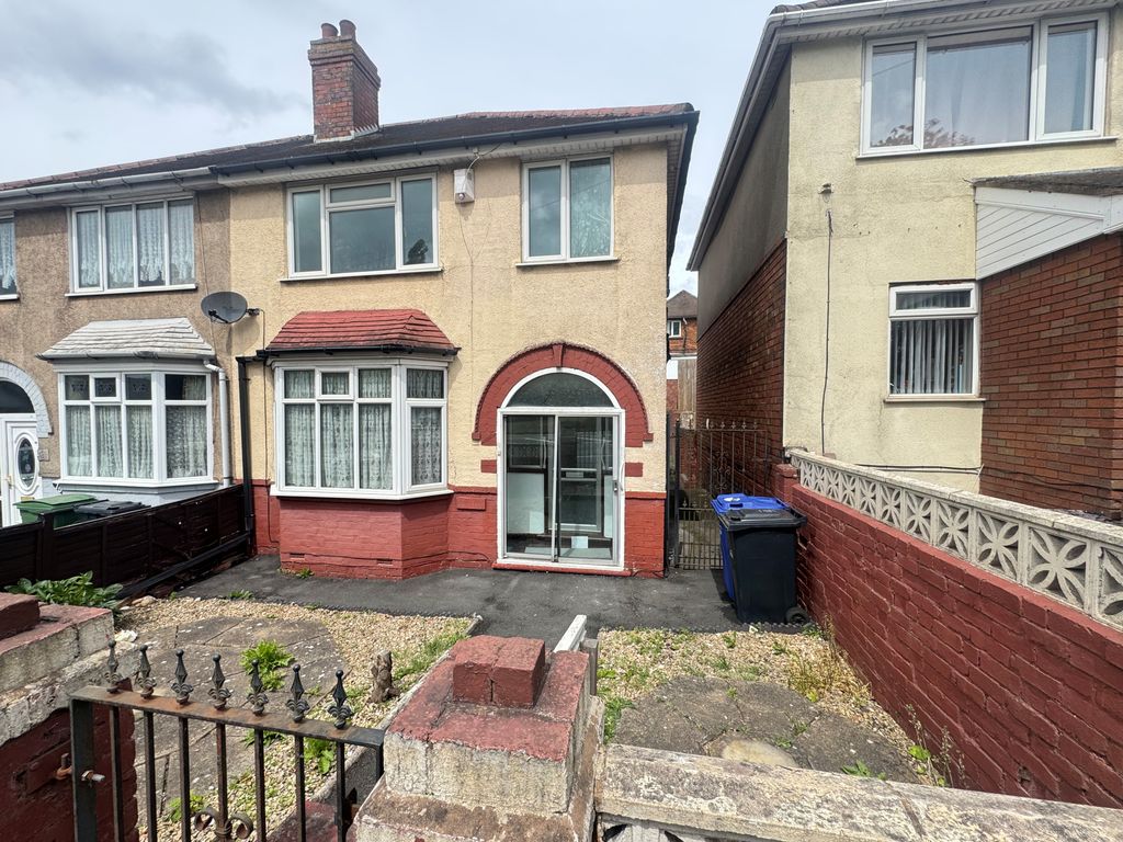 Property photo 1 of 8