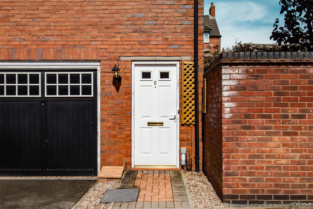 Property photo 2 of 30 Entrance