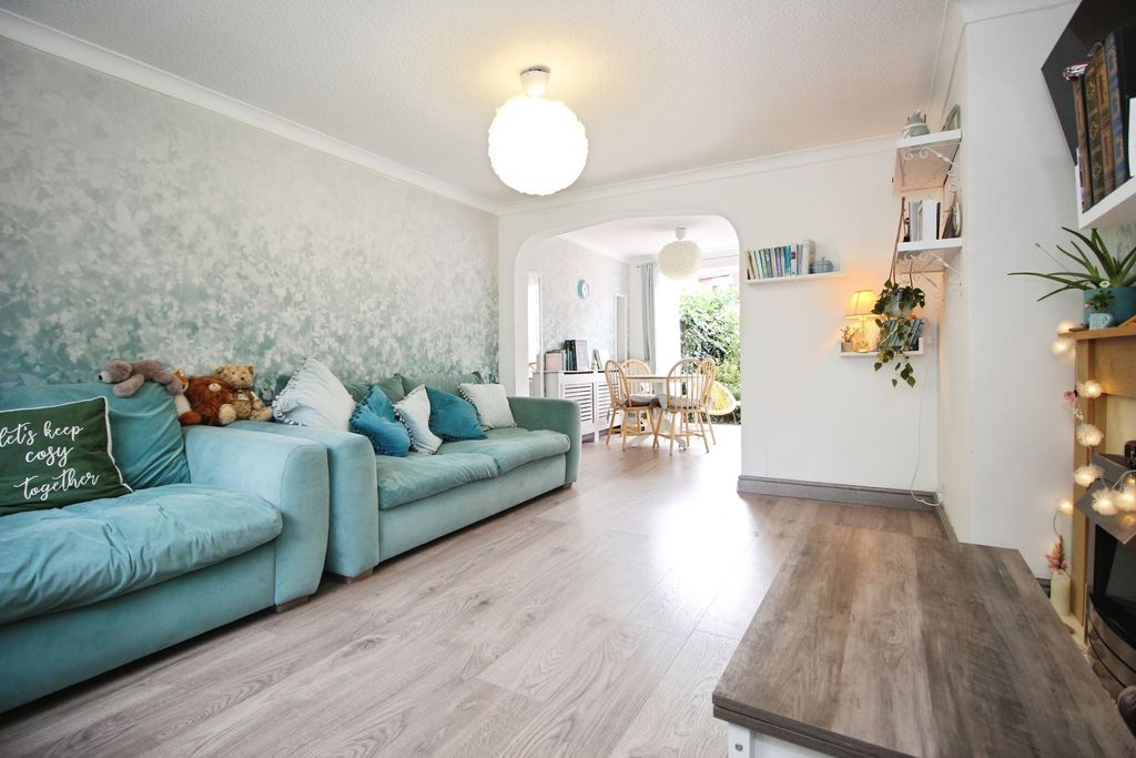 Property photo 2 of 15 Pbox-Img.Jpg