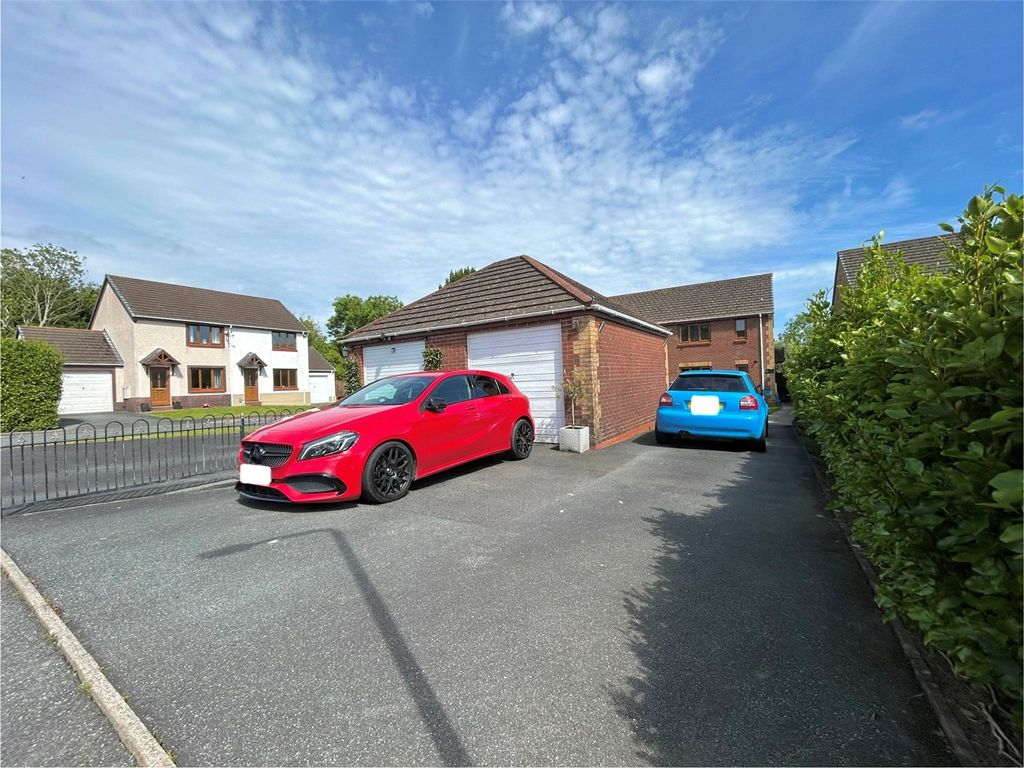 Property photo 1 of 22 Picture No. 24