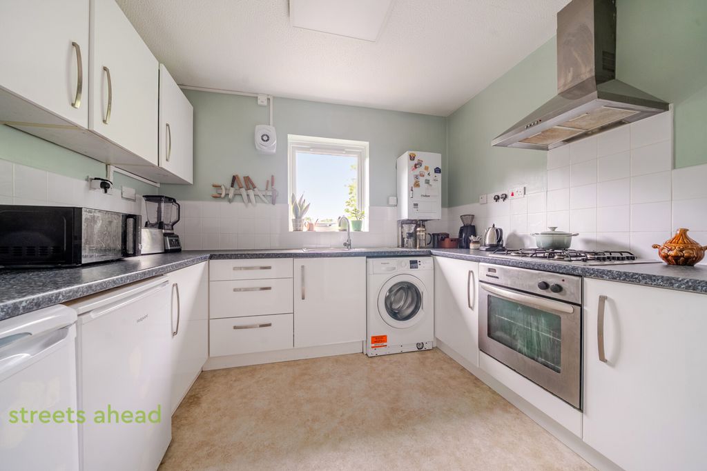 Property photo 2 of 22 Cf189c72-5Edd-4E5...
