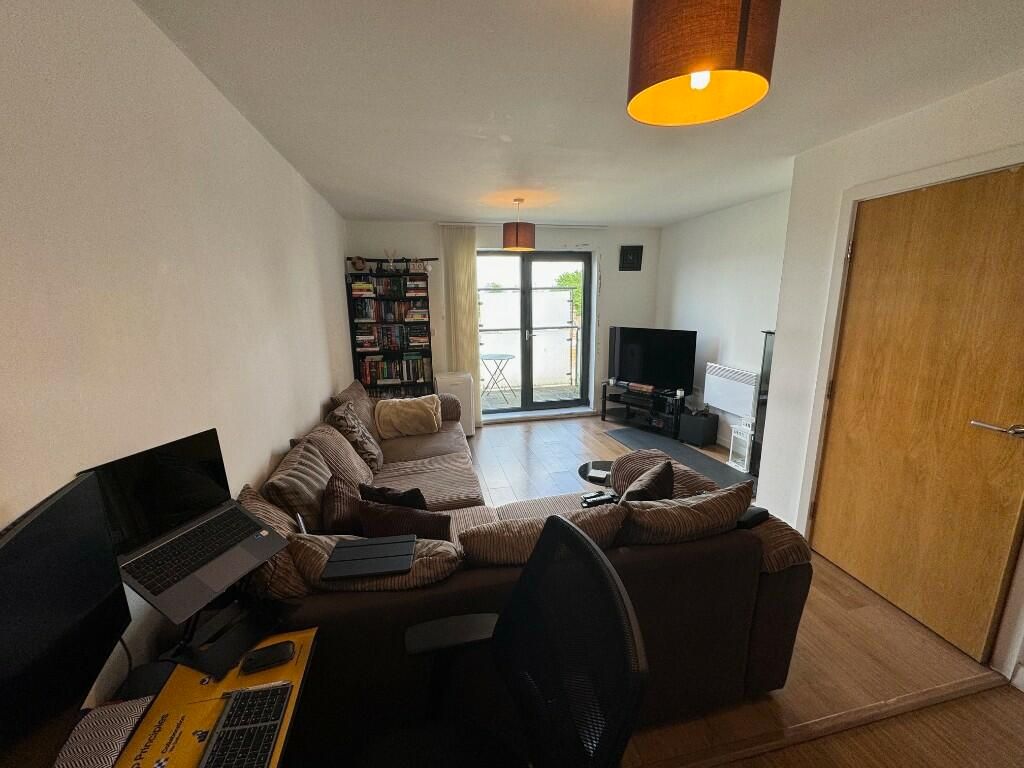 Property photo 2 of 6