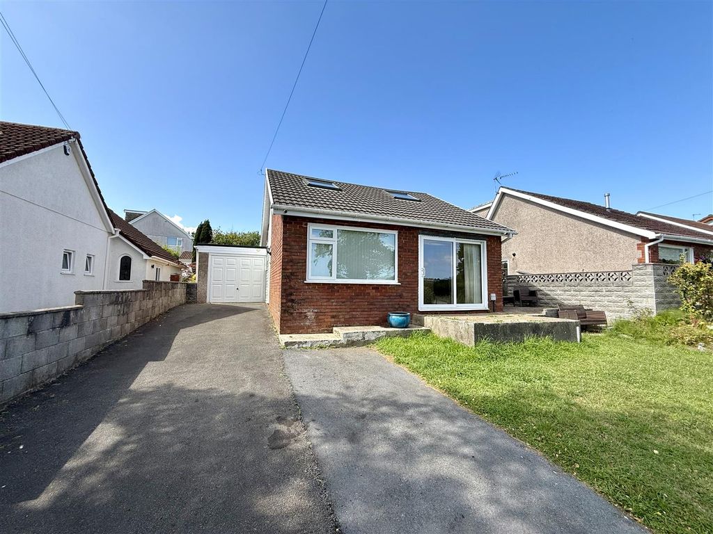 Property photo 1 of 23 External