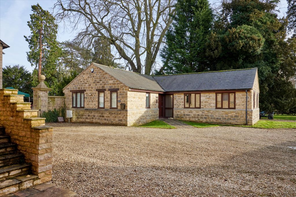 Property photo 3 of 31 Image