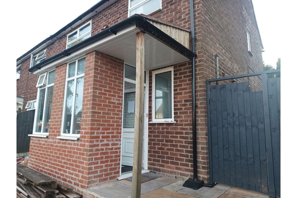 Property photo 3 of 34
