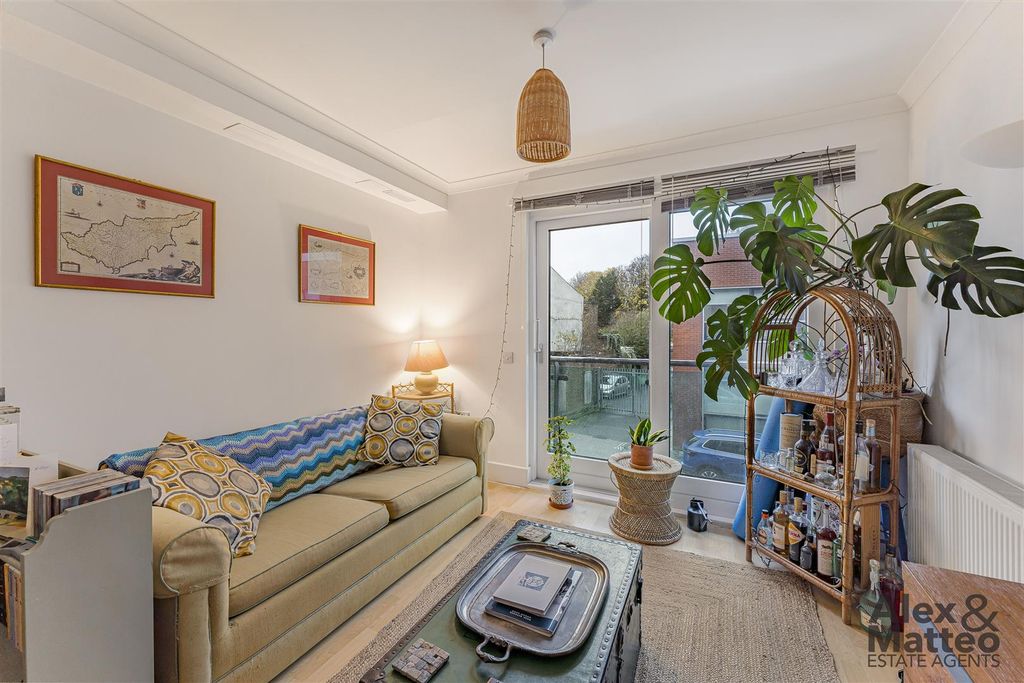 Property photo 2 of 16 Dsc09375.Jpg