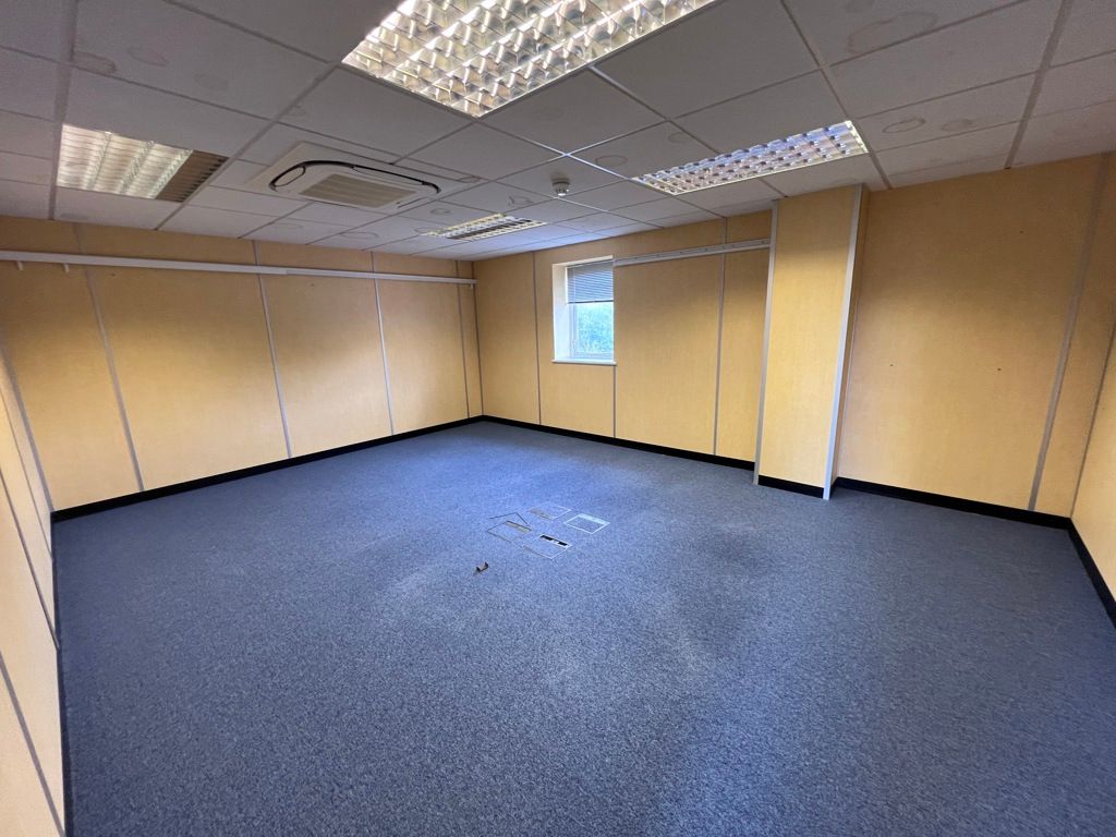 Property photo 3 of 14 Photo 3