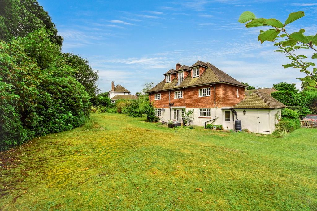 Property photo 3 of 13