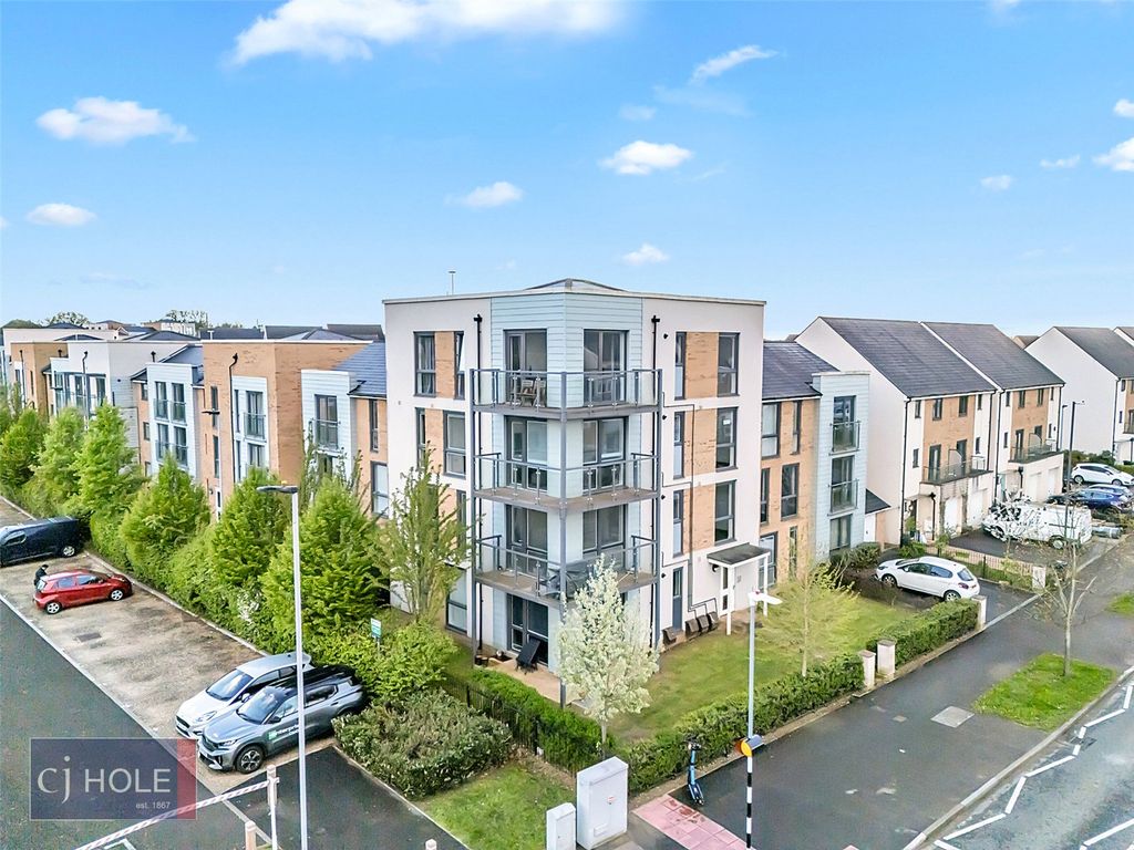 Property photo 1 of 12 Picture No. 15