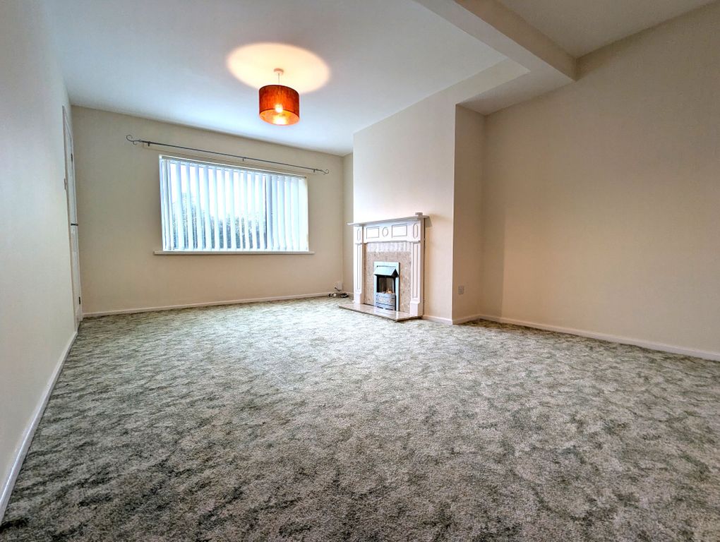 Property photo 2 of 12 Photograph 2