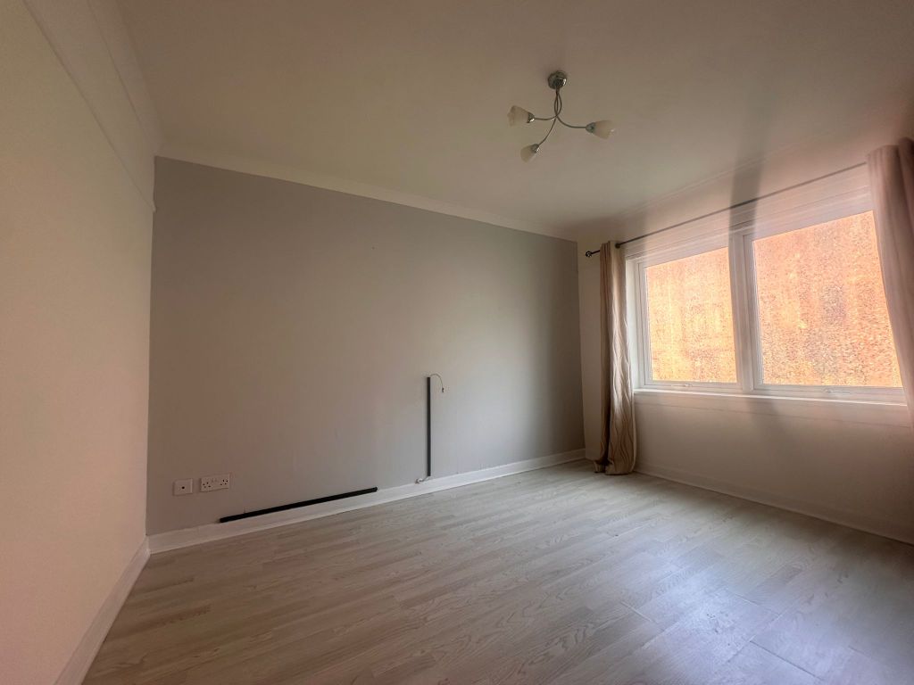 Property photo 3 of 12 3