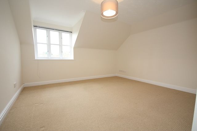 Property photo 3 of 3 Bedroom  (Before Redecoration And Carpets - Guide Only)