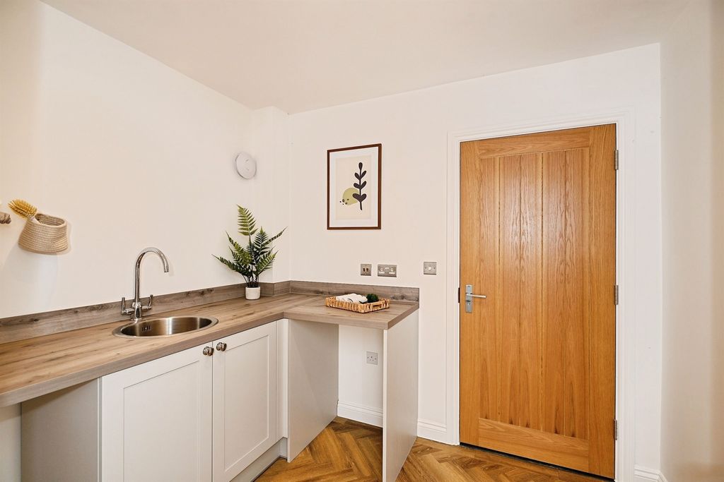 Additional image 7 of 5 bed detached house for saleRoundwell Park, Bearsted, Maidstone ME14