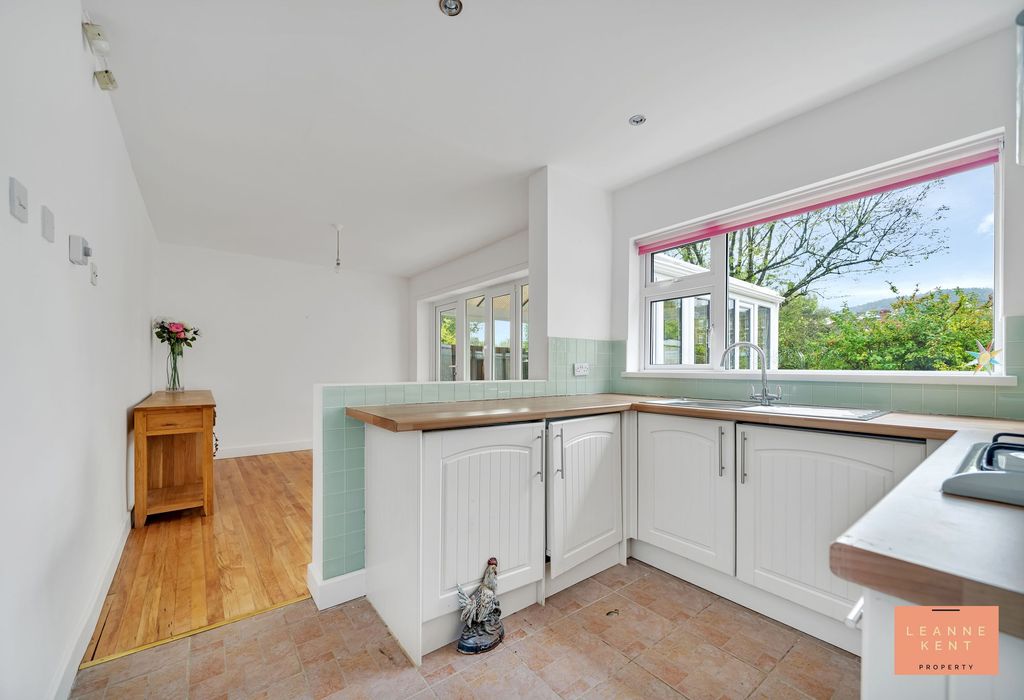 Property photo 1 of 26