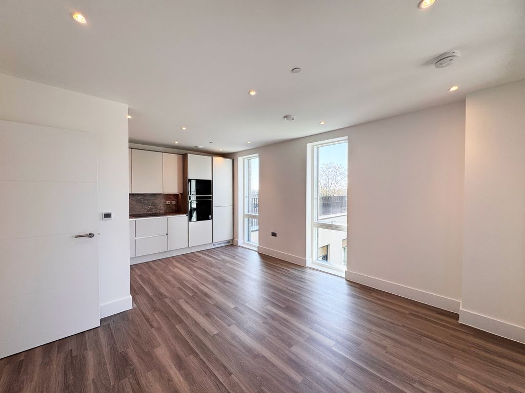 Property photo 3 of 21