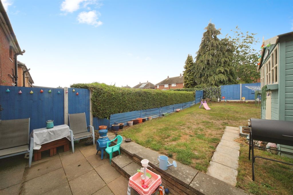 Property photo 2 of 16