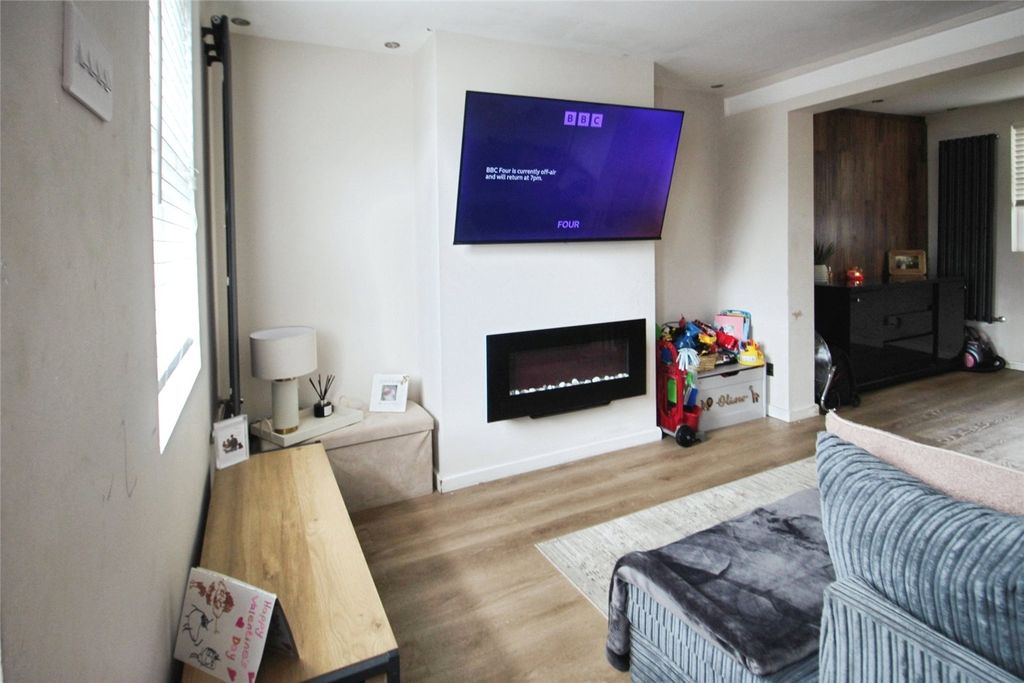 Property photo 3 of 14 Picture No. 10