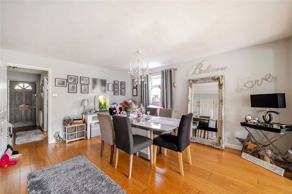 Property photo 3 of 18 Picture No. 06