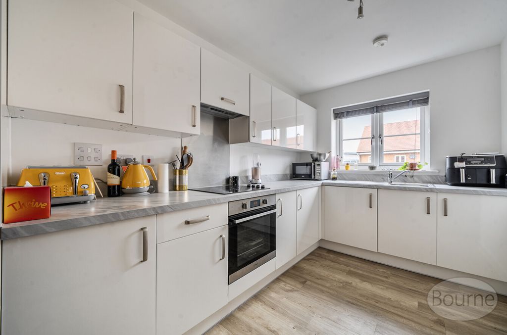 Property photo 3 of 7 299c6209-B373-4d7...