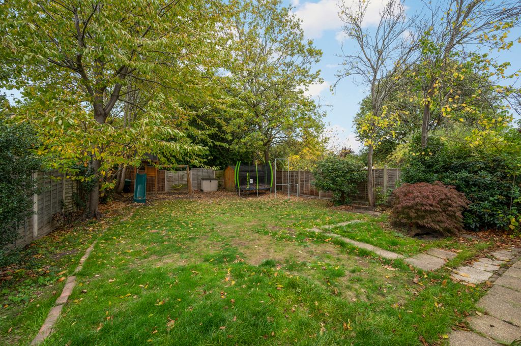 Property photo 2 of 17 Picture No. 18