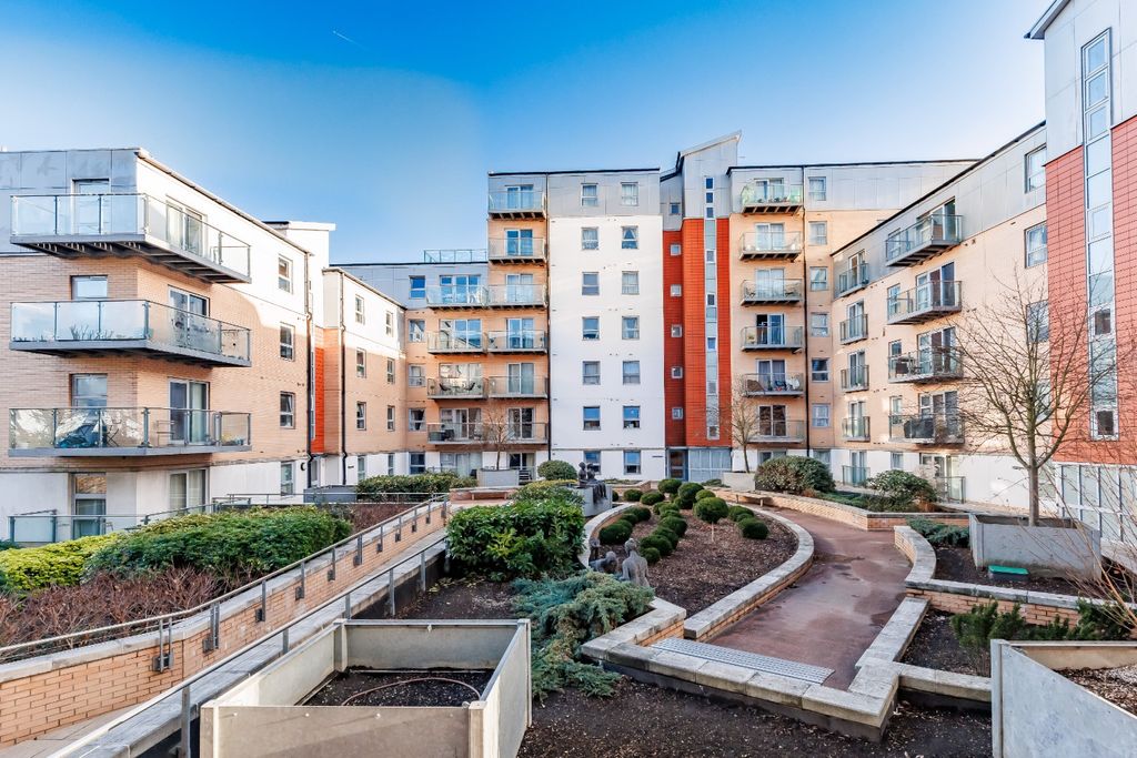 Property photo 1 of 12 4732110