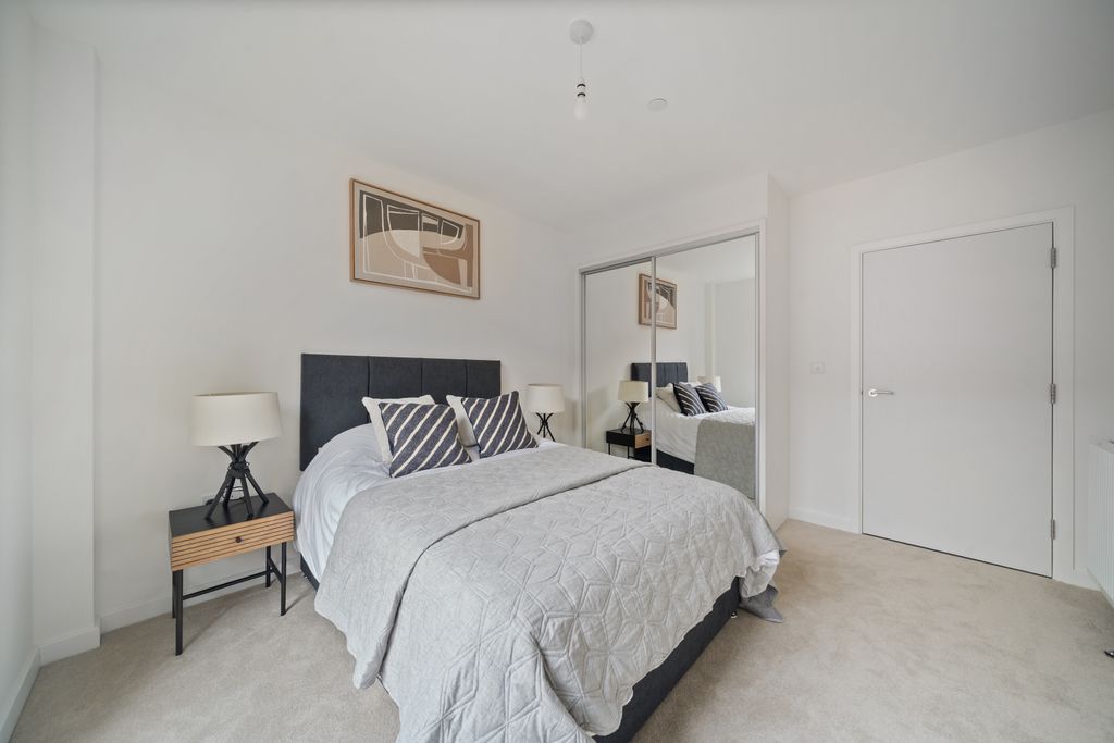 Property photo 3 of 5