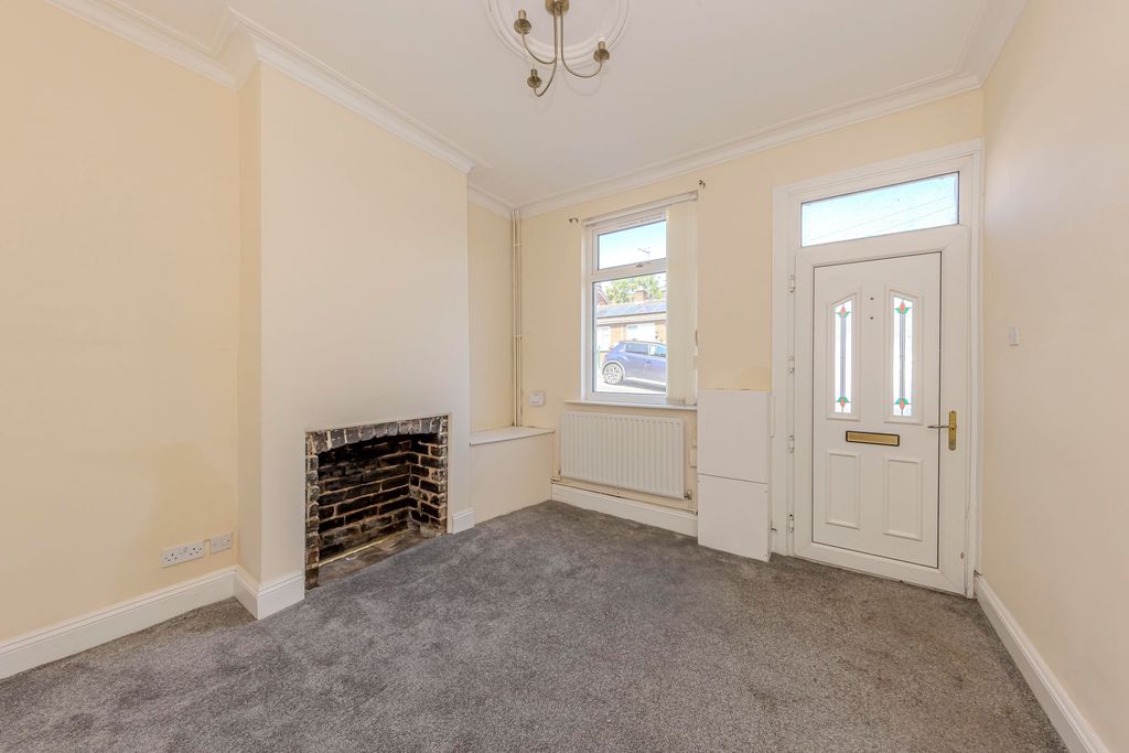 Property photo 2 of 15