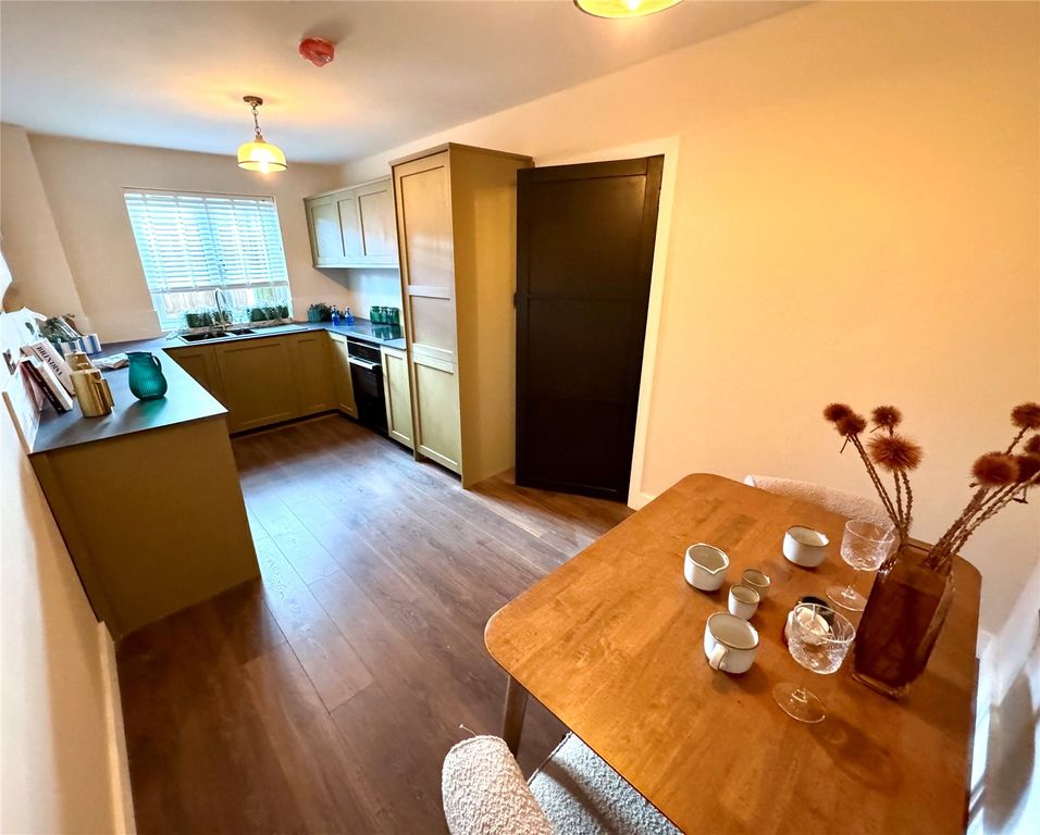 Property photo 2 of 10 Picture No. 05