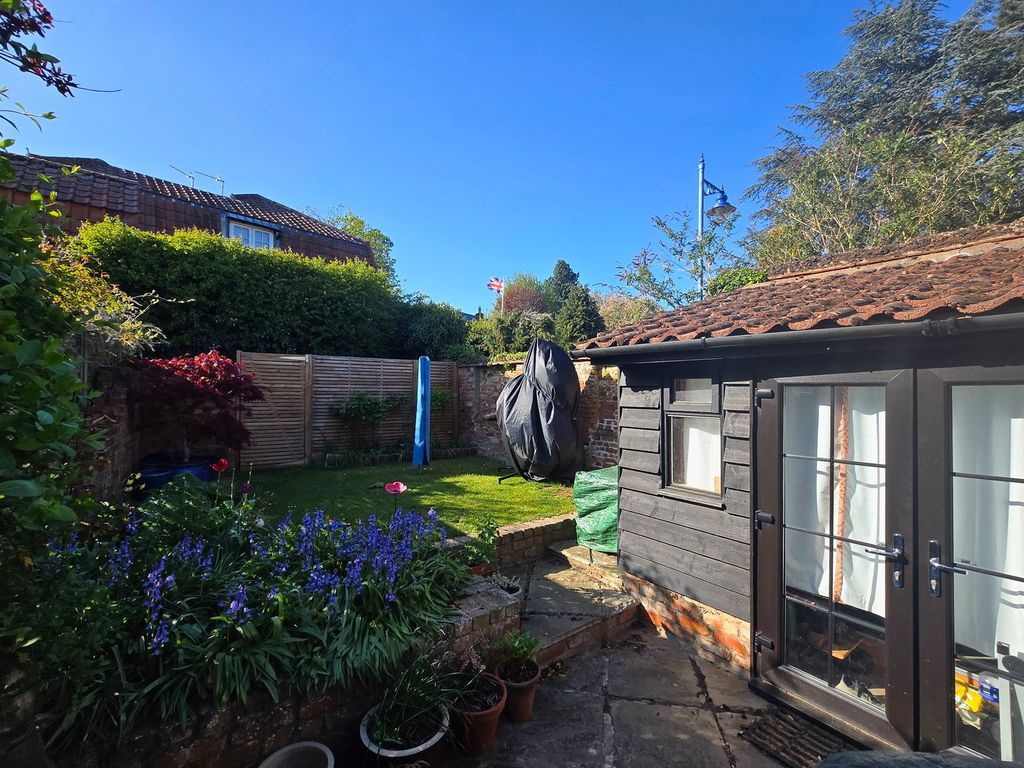Property photo 3 of 19