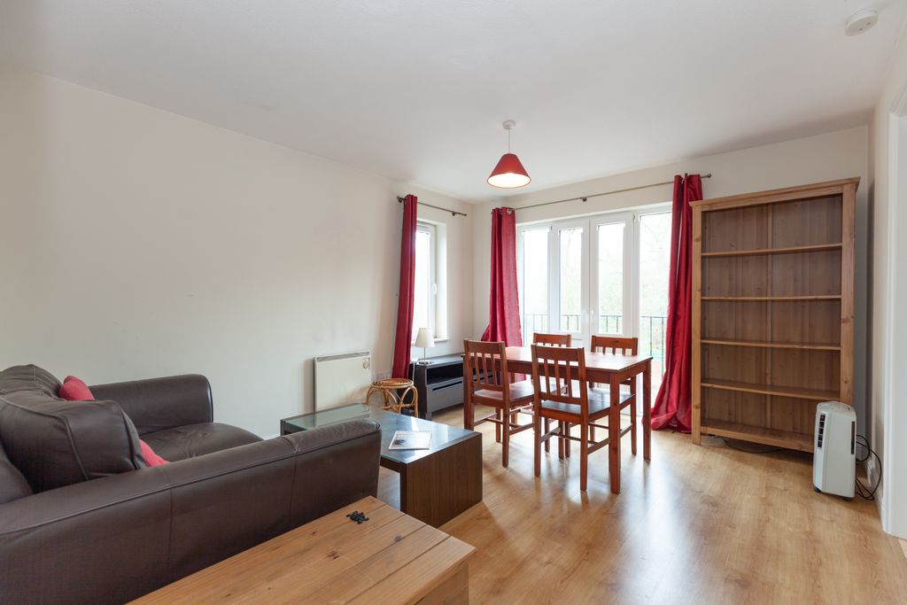 Property photo 2 of 10 Photo 02