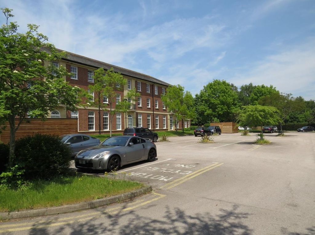 Property photo 2 of 14 Exminster House External_.Jpg