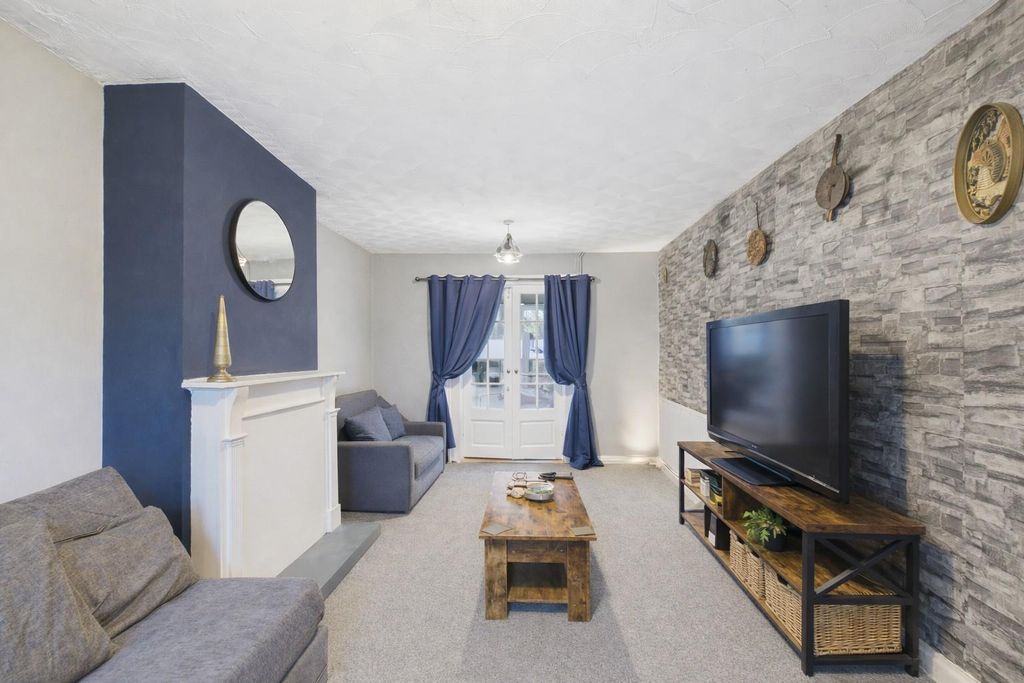 Property photo 2 of 15 Virtual Staging