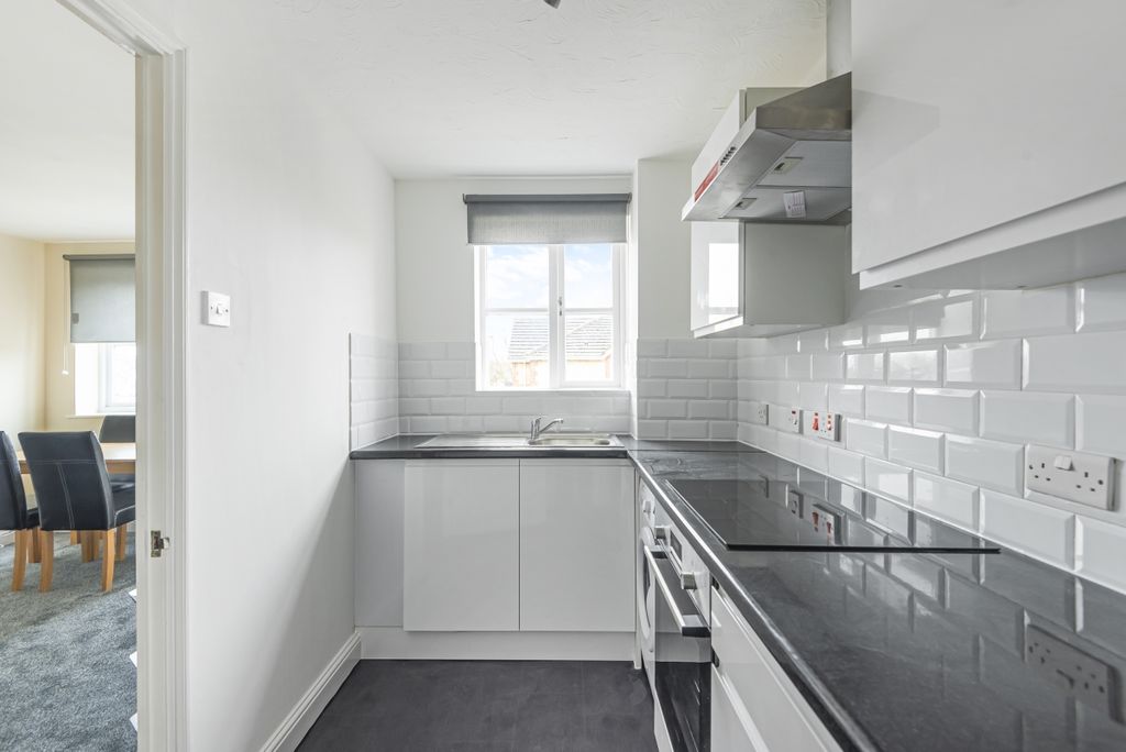 Property photo 3 of 6 Concord Court (4)