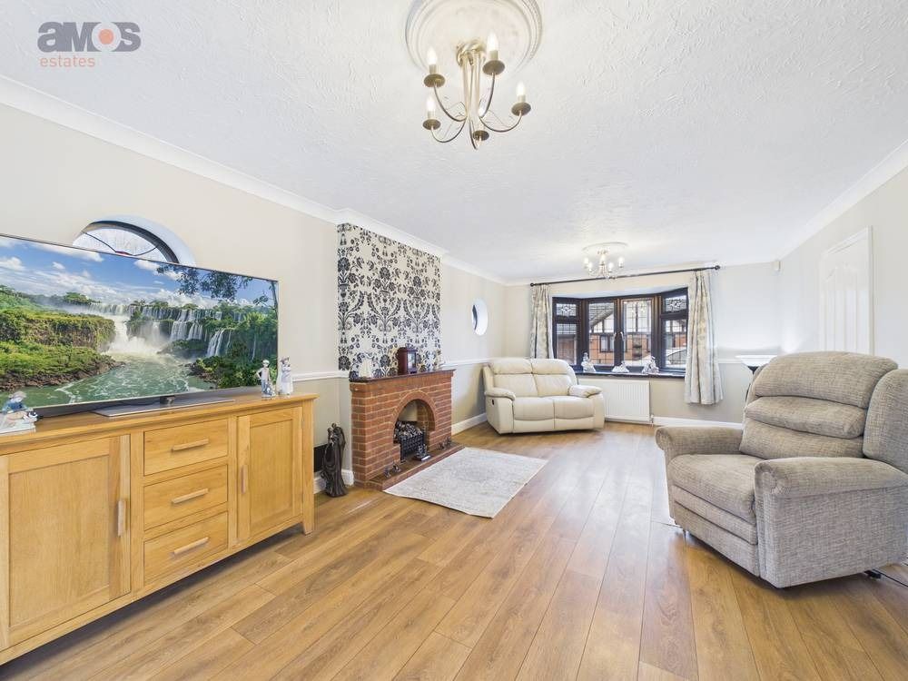Property photo 2 of 22 4796643