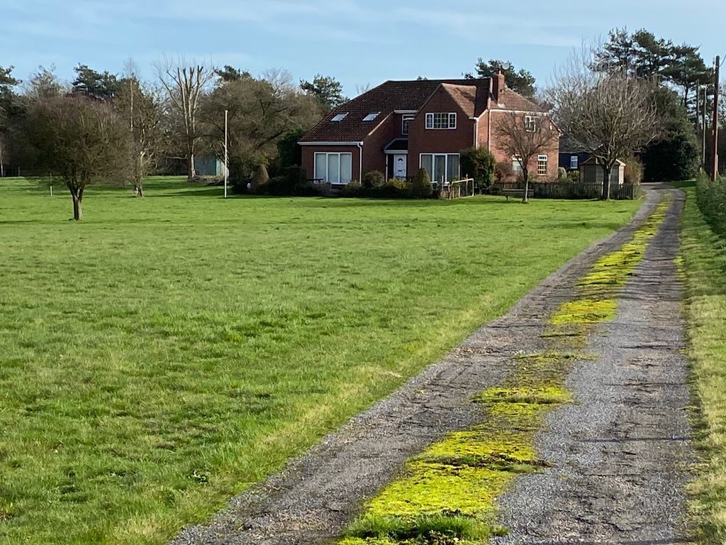 Property photo 1 of 53 Img_1684