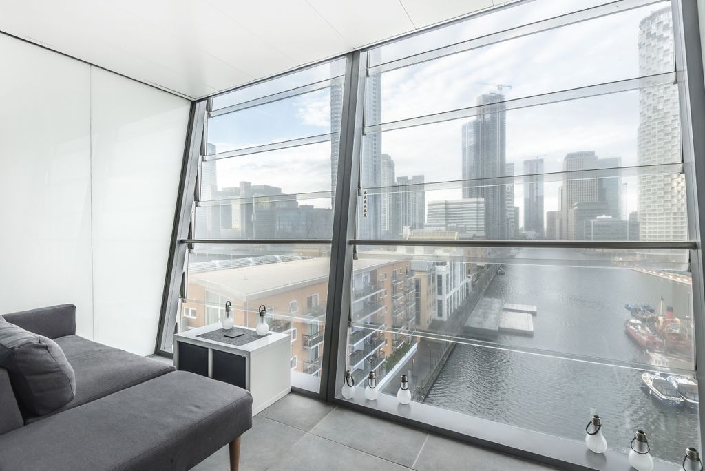 Property photo 3 of 6 565683 (2)