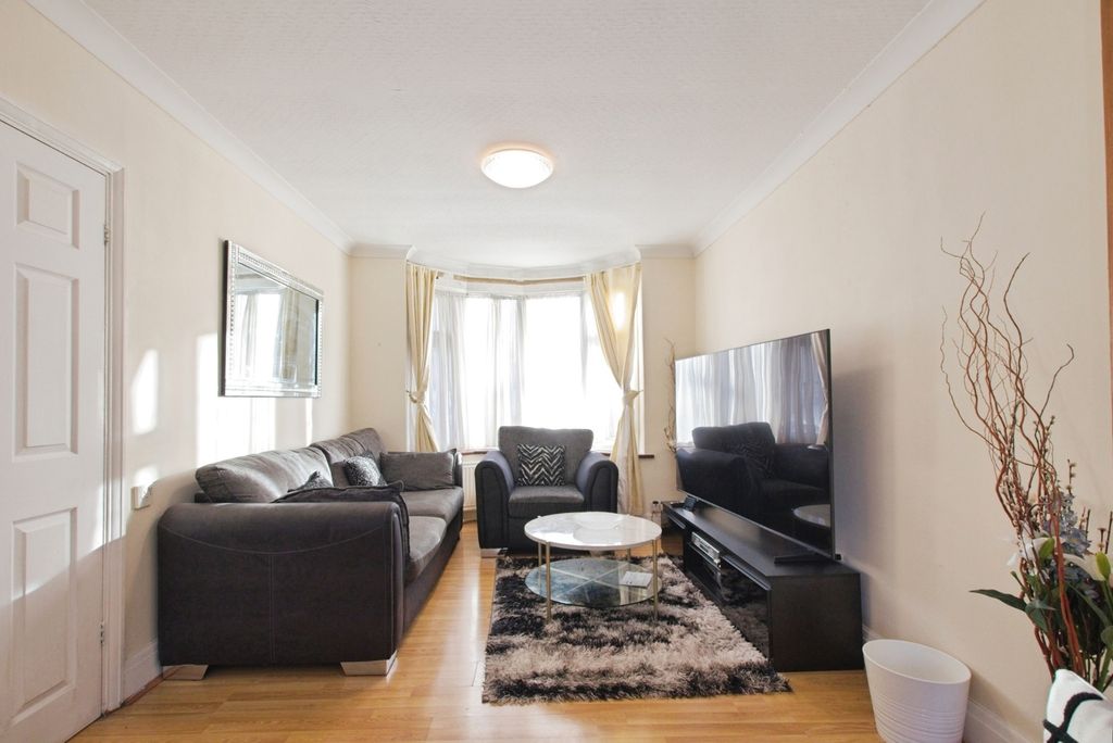 Property photo 2 of 17 Pbox-Img.Jpg