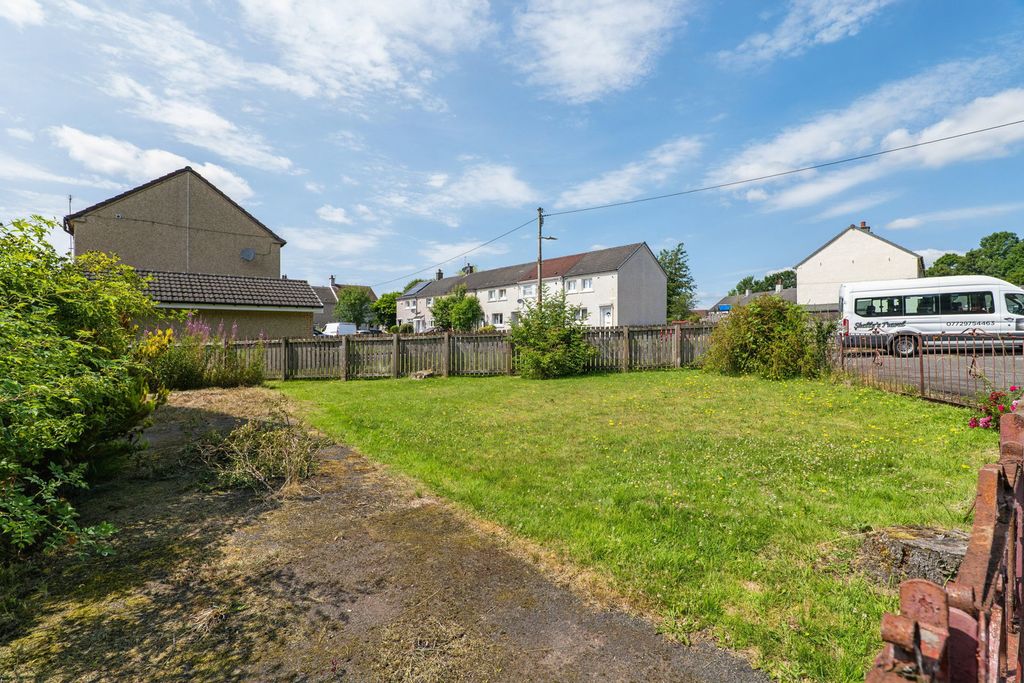 Property photo 2 of 19