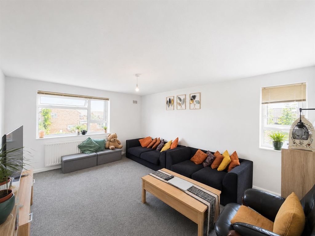 Property photo 3 of 8 Reception Room