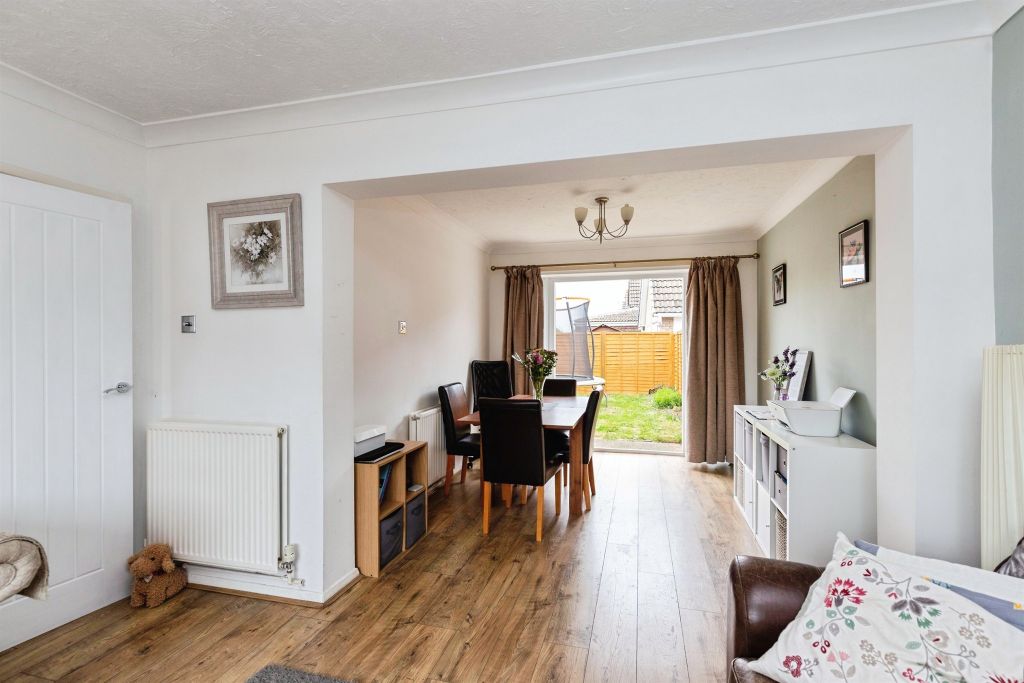 Property photo 2 of 18