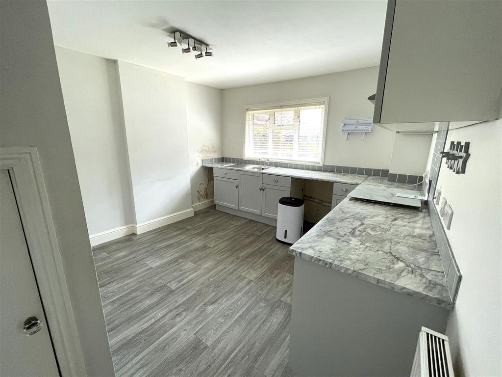 Property photo 3 of 8 Img_8862.Jpg