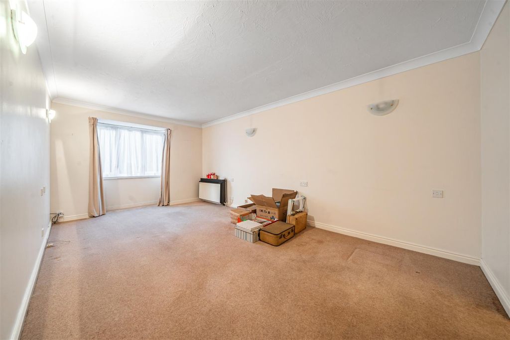 Property photo 2 of 10 Reception Room: