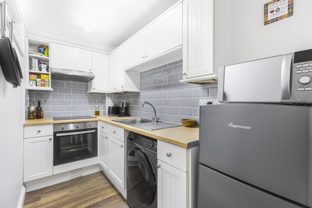 Property photo 3 of 9